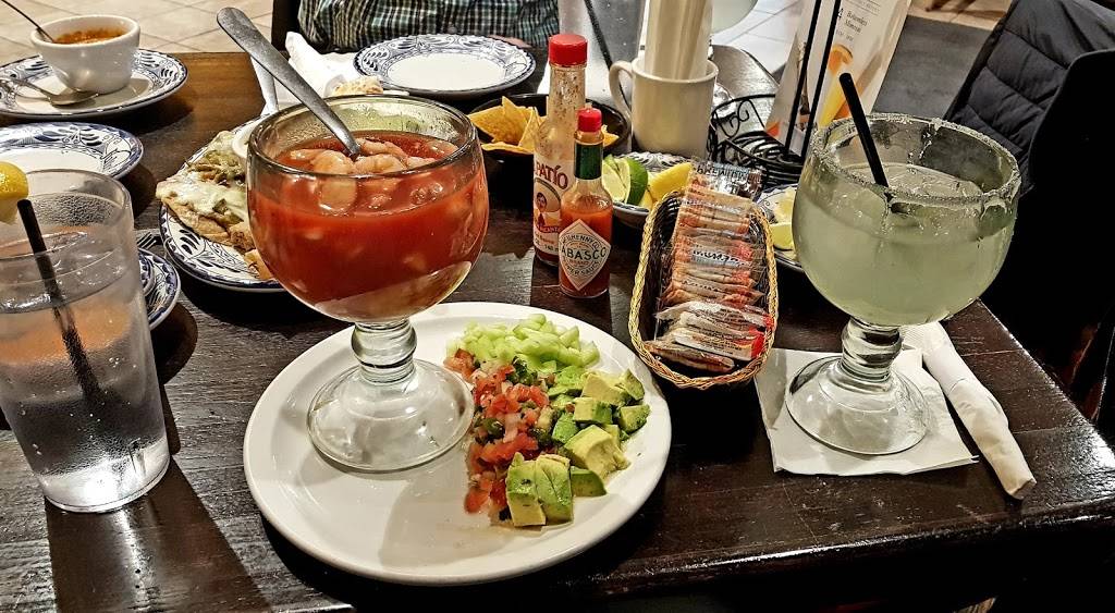 Julios Mexican Food | restaurant | 3630 Joe Battle Blvd, El Paso, TX 79938, USA | 9158551537 OR +1 915-855-1537