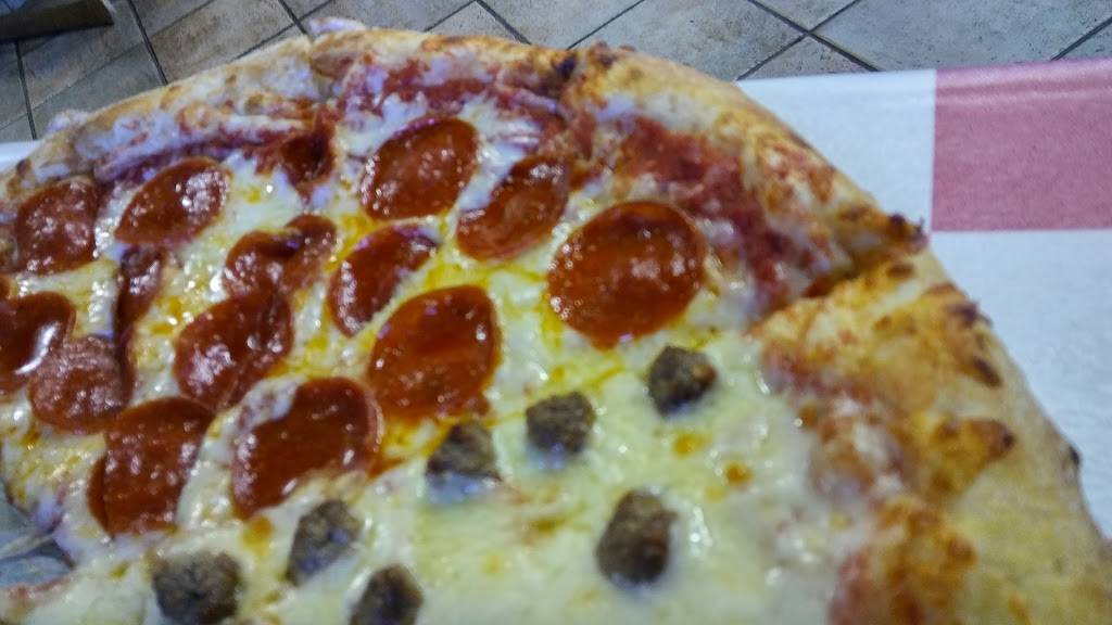 Crazy Oven | restaurant | 35 Peninsula Dr, Erie, PA 16505, USA | 8148353400 OR +1 814-835-3400