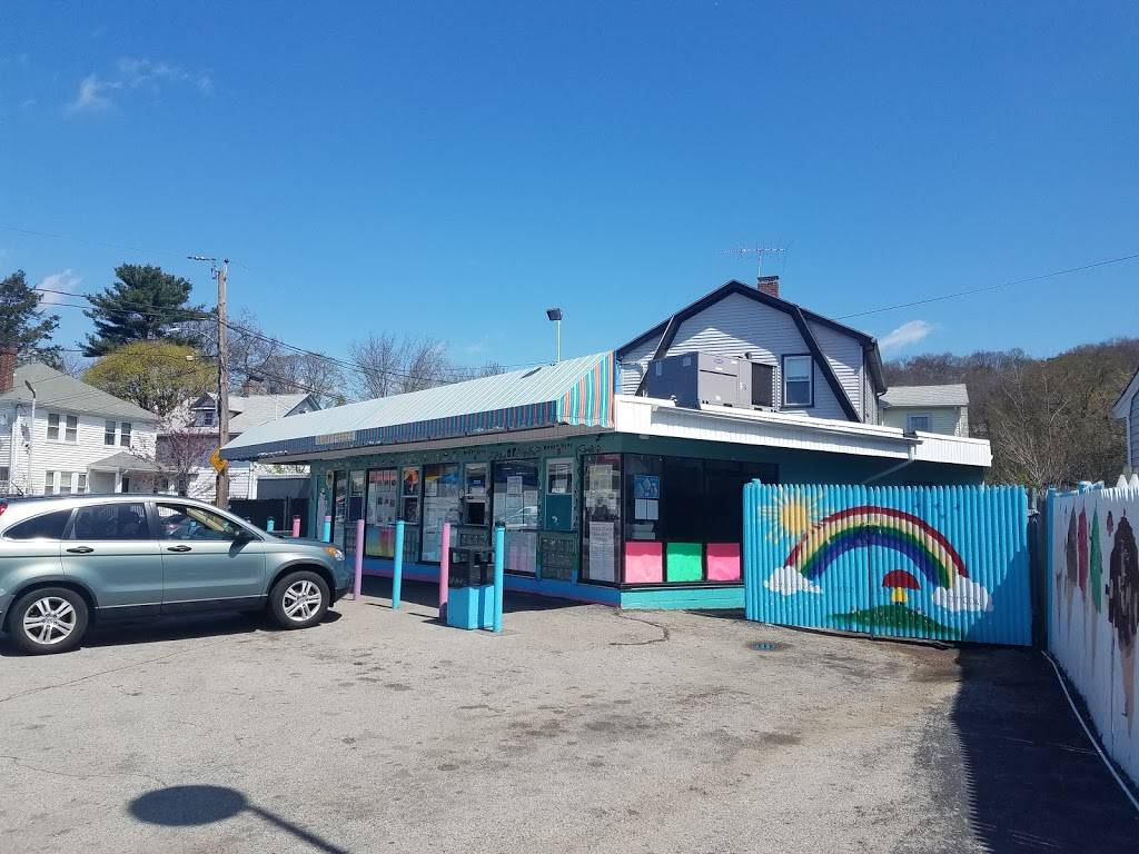 Dairy Freeze | restaurant | 635 Adams St, Quincy, MA 02169, USA | 6174719768 OR +1 617-471-9768