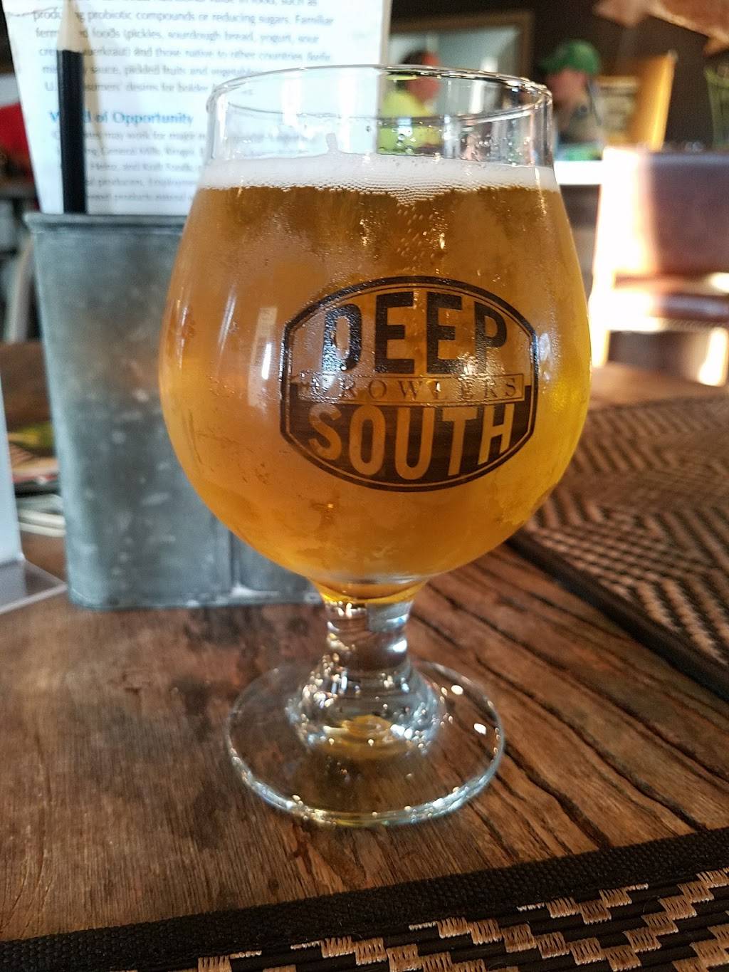 Deep South Growlers | restaurant | 1602 W Northfield Blvd #8, Murfreesboro, TN 37129, USA | 6156246305 OR +1 615-624-6305