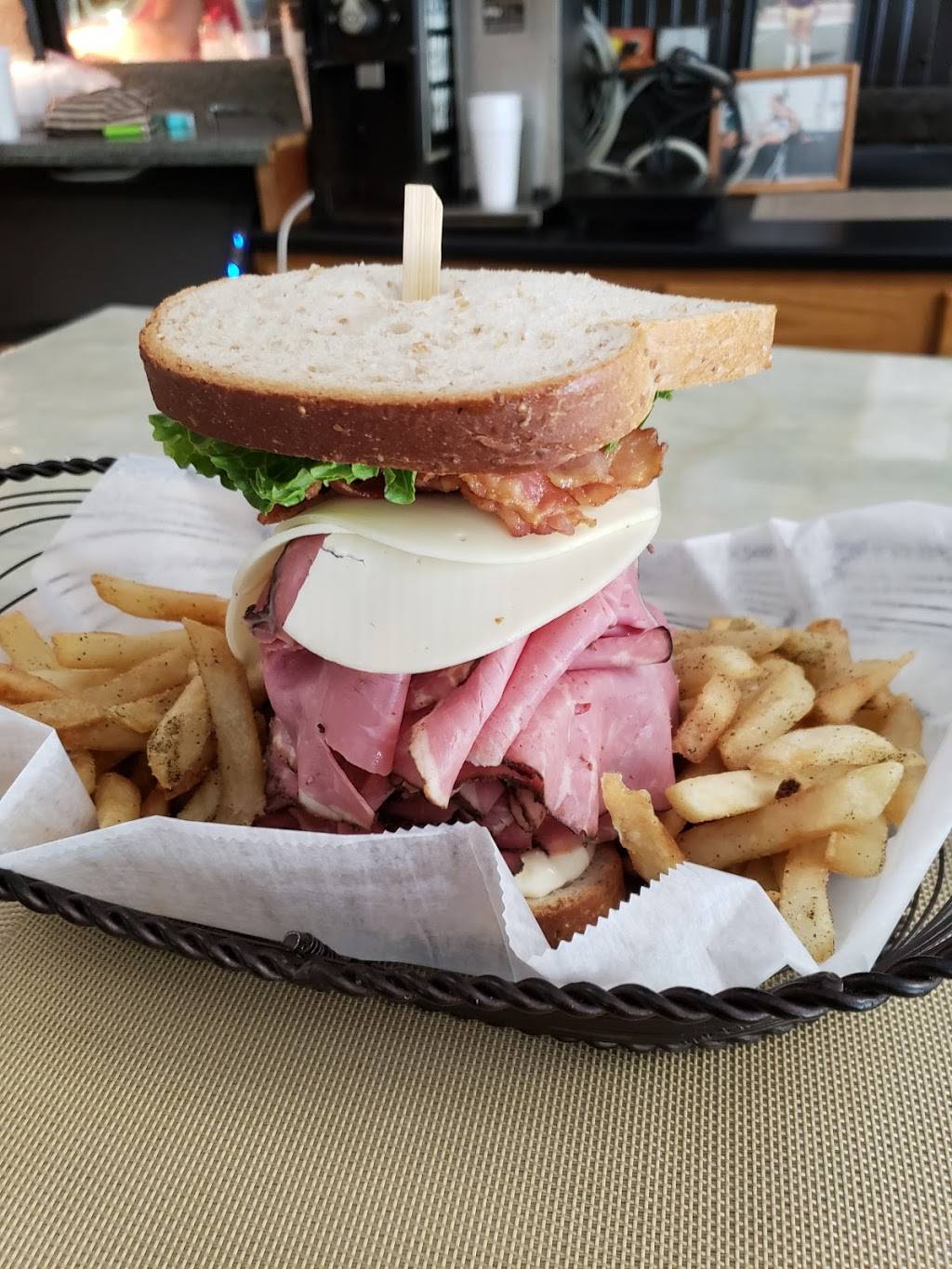 Cafe At Maidens | cafe | 3847 Maidens Road, Powhatan, VA 23139, USA | 8045981967 OR +1 804-598-1967