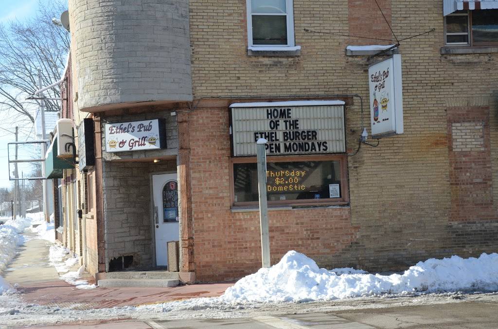 Ethels Pub & Grill | restaurant | 100 W Main St, Chilton, WI 53014, USA | 9208494949 OR +1 920-849-4949