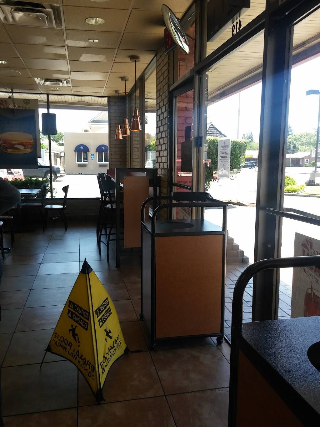 Jack in the Box | restaurant | 419 W Lodi Ave, Lodi, CA 95240, USA | 2093694590 OR +1 209-369-4590