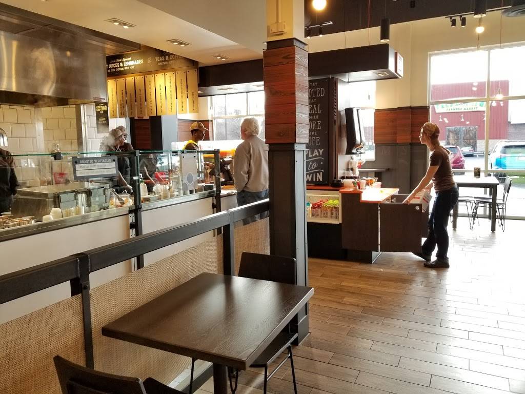 CoreLife Eatery | restaurant | 4335 E 82nd St, Indianapolis, IN 46250, USA | 3175379815 OR +1 317-537-9815