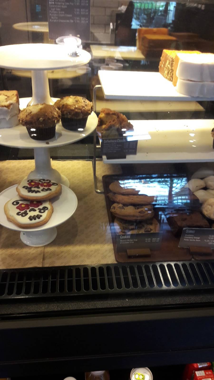 Starbucks | cafe | 7101 S Stony Island Ave, Chicago, IL 60649, USA | 7736436520 OR +1 773-643-6520