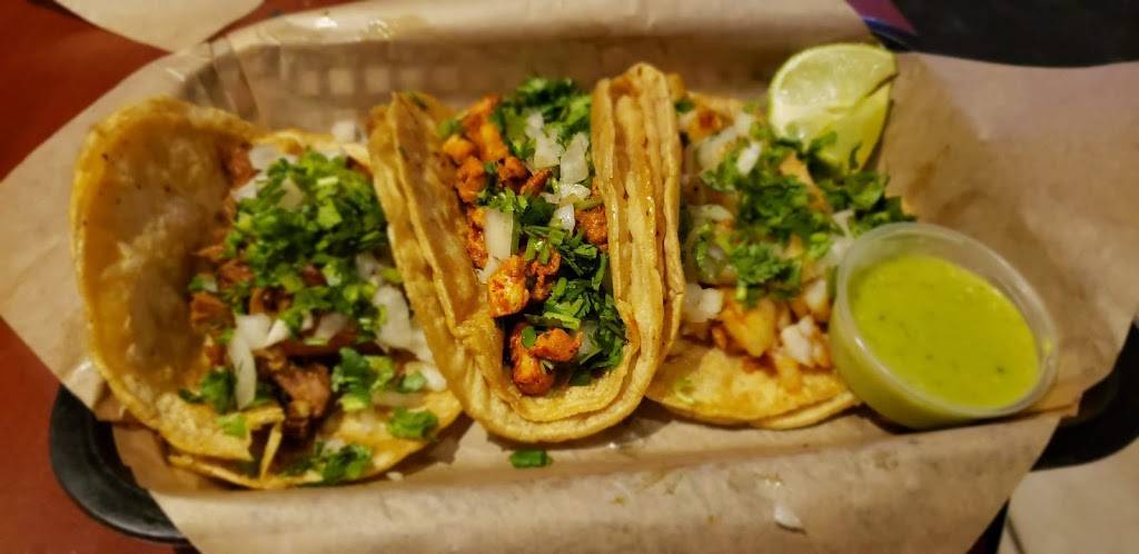 Bravis Modern Street Food | restaurant | 105 Lewis St S, Shakopee, MN 55379, USA | 9524176182 OR +1 952-417-6182