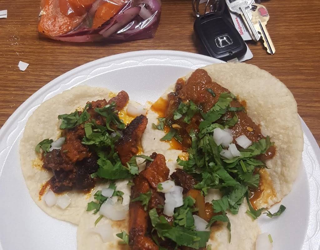 Salsitas | restaurant | 35 N Country Club Dr, Mesa, AZ 85201, USA | 6024353739 OR +1 602-435-3739