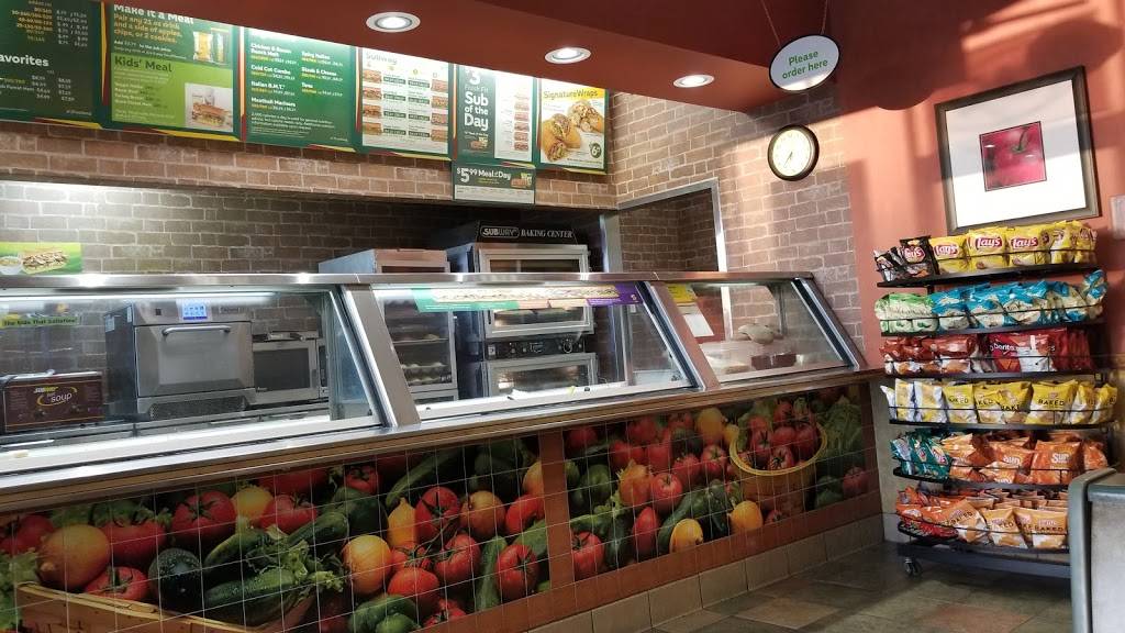 Subway | restaurant | 3317 S Higley Rd, Gilbert, AZ 85297, USA | 4802791460 OR +1 480-279-1460