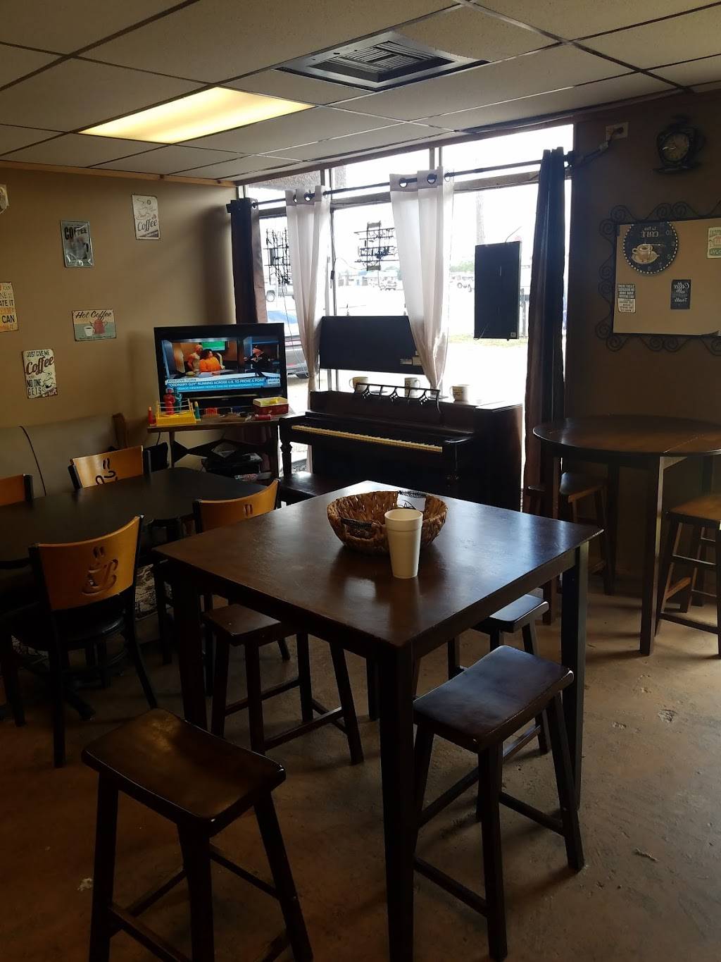 Brazos Blends & Brew | cafe | 301 S Brazosport Blvd, Freeport, TX 77541, USA | 9798719350 OR +1 979-871-9350