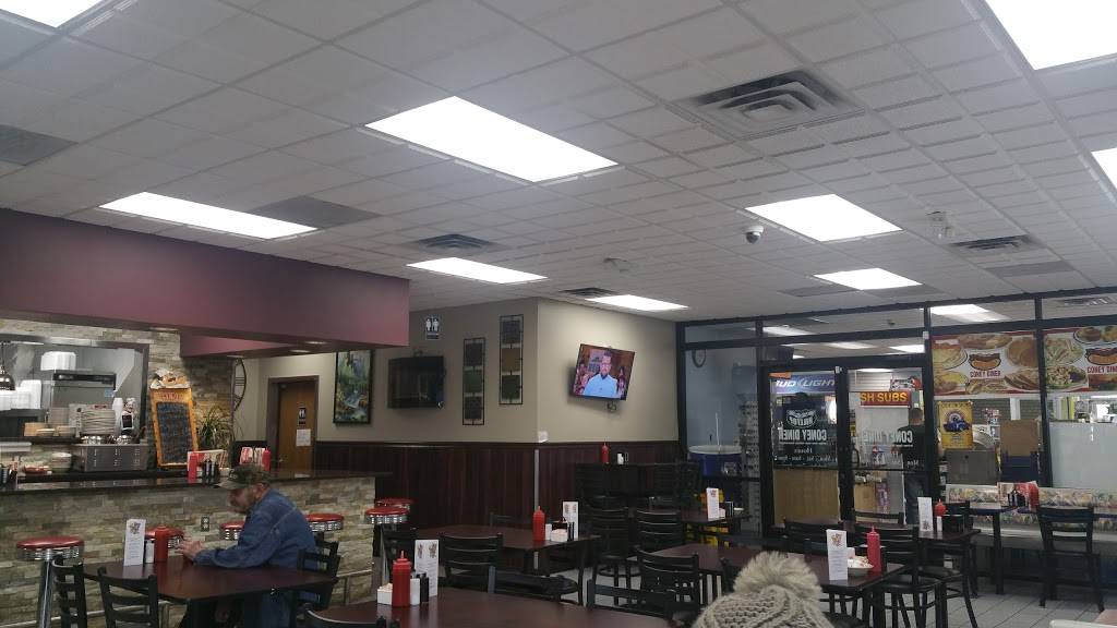 Hilltop Gas Station | restaurant | 3783 S Van Dyke Rd, Marlette, MI 48453, USA | 9896357660 OR +1 989-635-7660