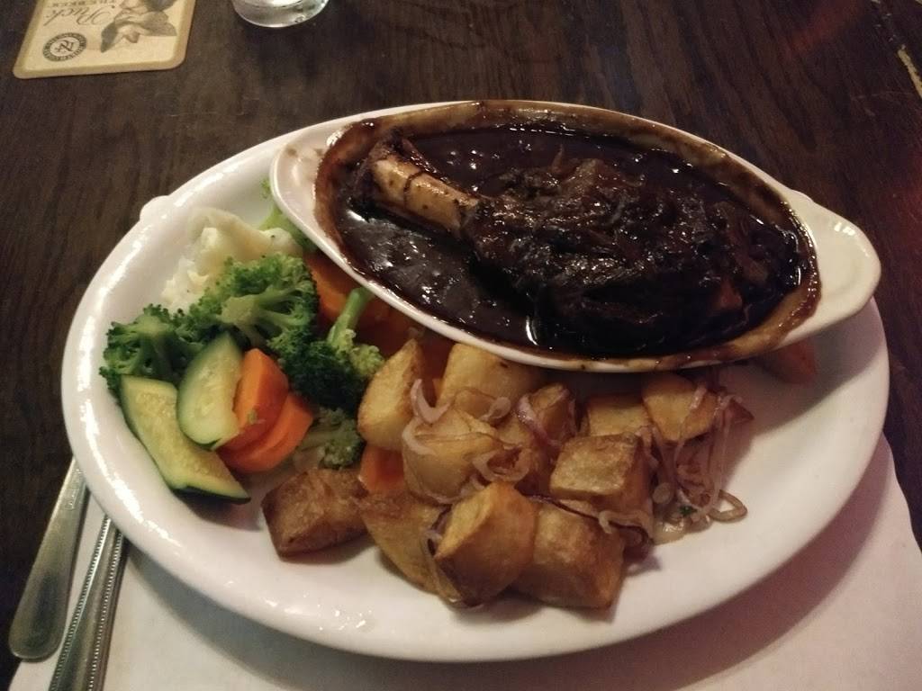 Robin Hood British Pub | restaurant | 13640 Burbank Blvd, Sherman Oaks, CA 91401, USA | 8189946045 OR +1 818-994-6045