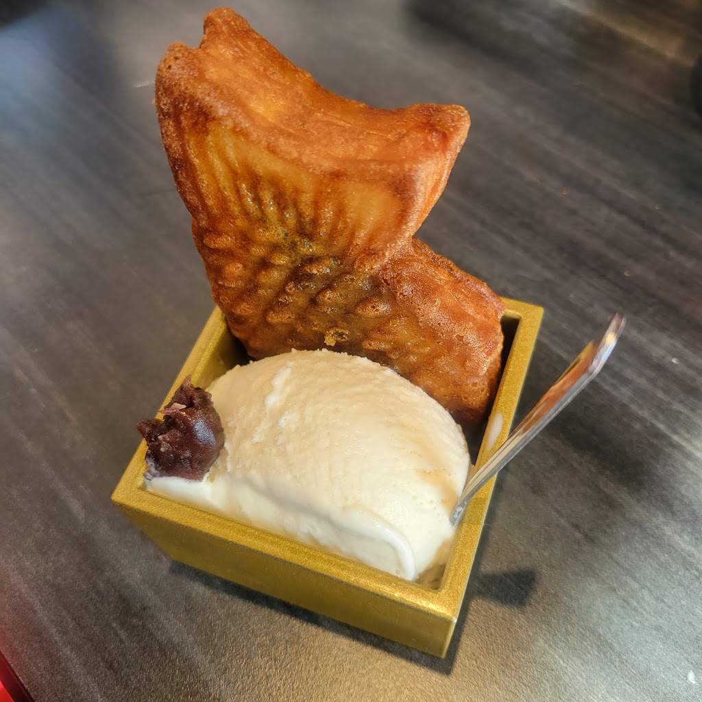 Kura Revolving Sushi Bar | restaurant | 26425 Novi Rd suite c, Novi, MI 48375, USA | 9473661555 OR +1 947-366-1555