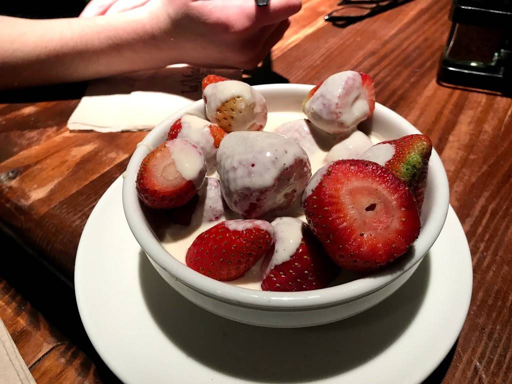 la Madeleine French Bakery & Café Baileys Crossroads | cafe | 5861 Crossroads Cir, Baileys Crossroads, VA 22041, USA | 7033795551 OR +1 703-379-5551