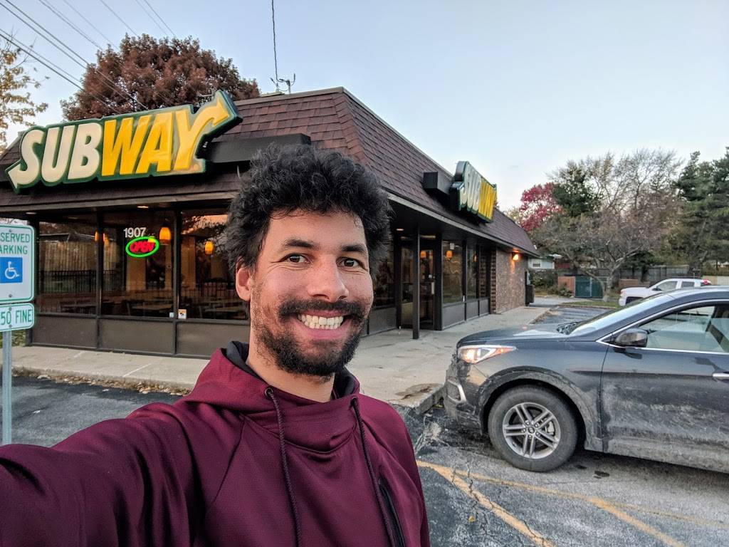 Subway | restaurant | 1905 W Market St, Bloomington, IL 61701, USA | 3098289927 OR +1 309-828-9927