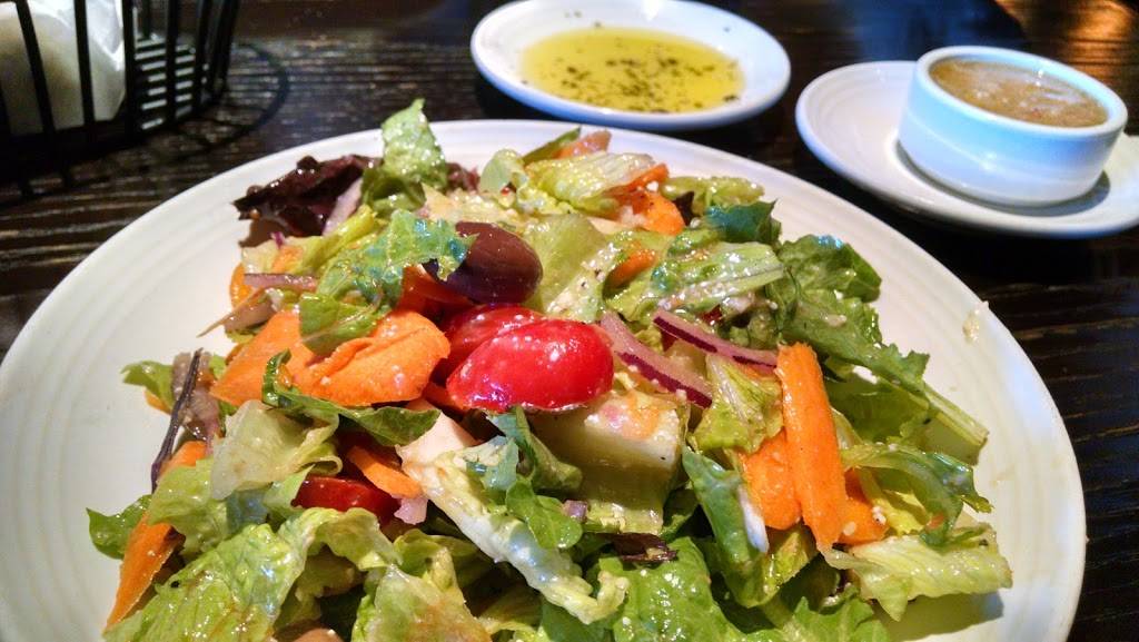 Carrabbas Italian Grill | restaurant | 10408 Abercorn St, Savannah, GA 31419, USA | 9129617073 OR +1 912-961-7073