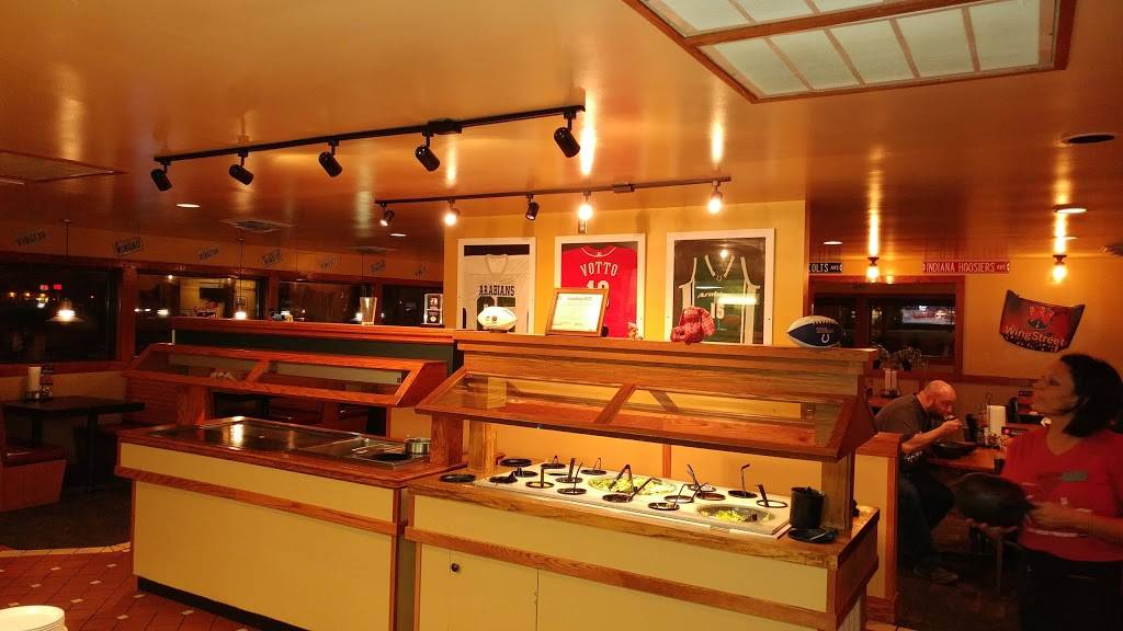 Pizza Hut | restaurant | 7099 S, IN-67, Pendleton, IN 46064, USA | 7657787555 OR +1 765-778-7555