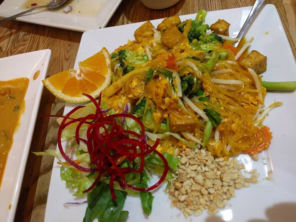 Amarin Thai Cuisine | restaurant | 5205 Prospect Rd #110, San Jose, CA 95129, USA | 4082538424 OR +1 408-253-8424