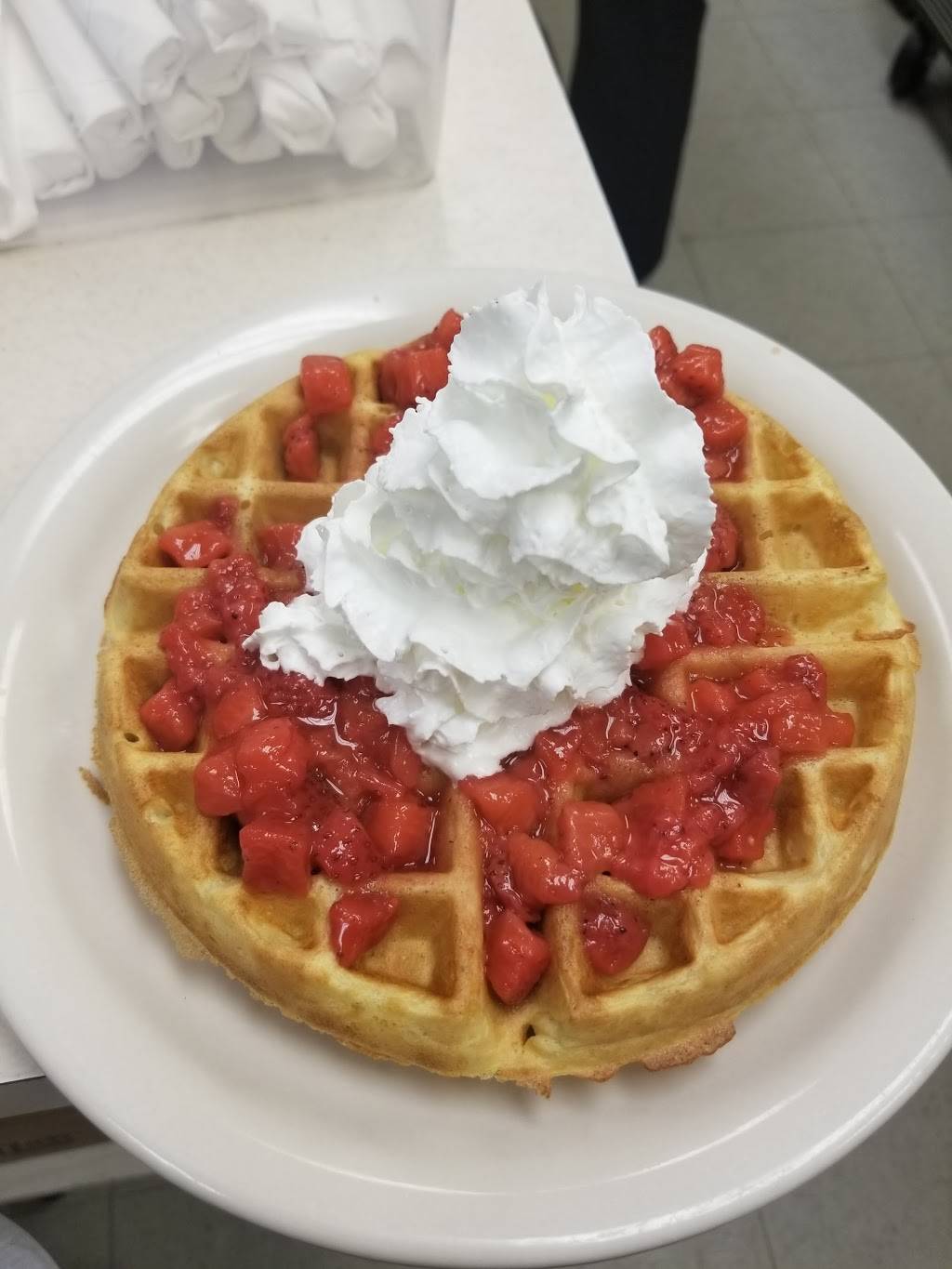 North Lima Cs Waffles | restaurant | 11991 South Ave, North Lima, OH 44452, USA | 3305499807 OR +1 330-549-9807
