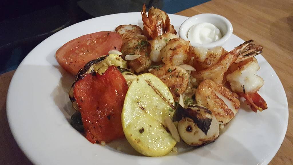 Zaytoon Mediterranean Restaurant & Bar | restaurant | 1133 Solano Ave, Albany, CA 94706, USA | 5108981316 OR +1 510-898-1316