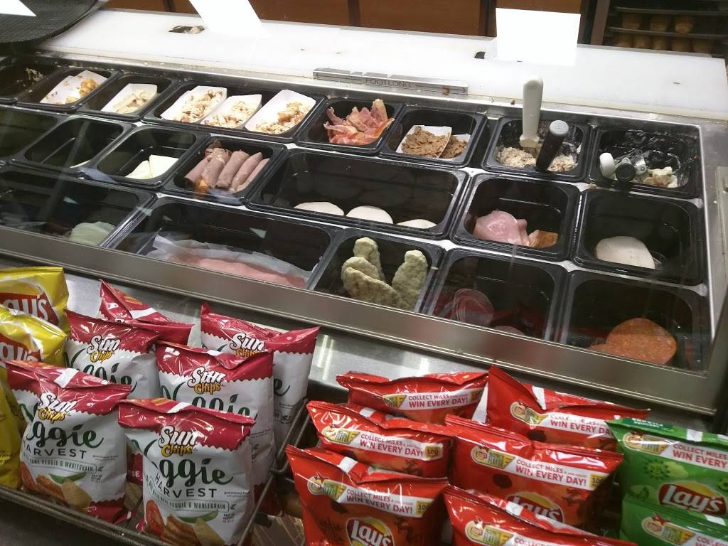 Subway | restaurant | 2304 Remi Dr, Melbourne, FL 32940, USA | 3216368312 OR +1 321-636-8312