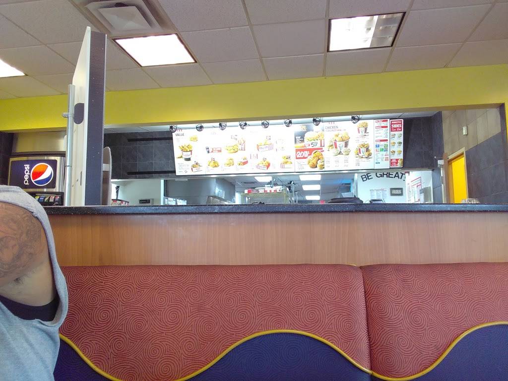 KFC | restaurant | 606 S Rochester Rd, Rochester Hills, MI 48307, USA | 2486521730 OR +1 248-652-1730