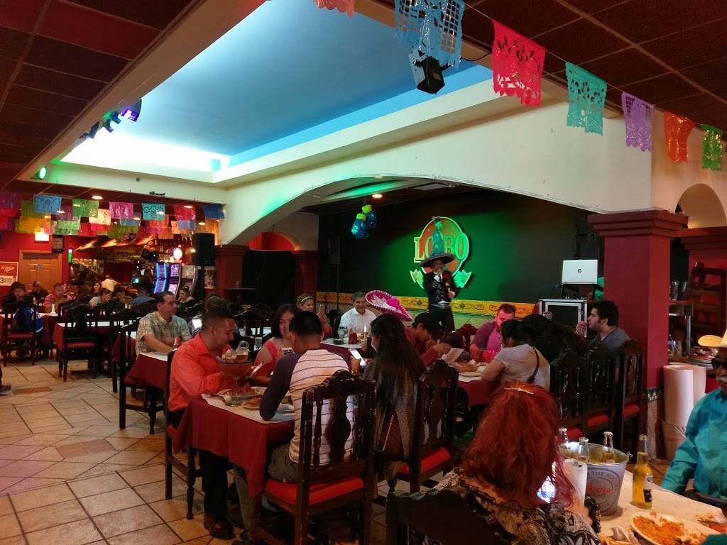 Lobo De Mar Restaurant | restaurant | 5503 W Cermak Rd, Cicero, IL 60804, USA | 7082989182 OR +1 708-298-9182
