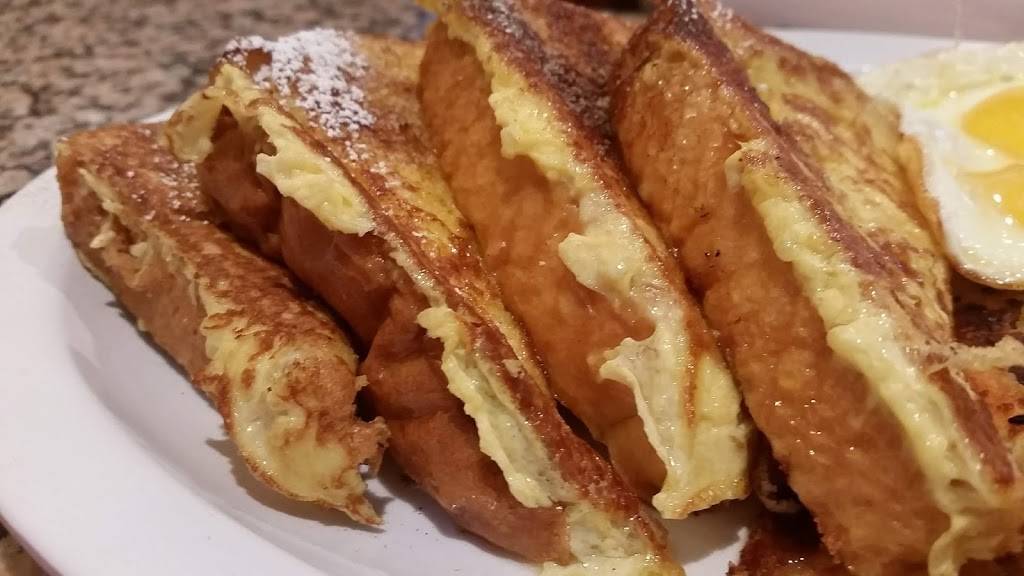 Holiday Burger | restaurant | 15520 Devonshire St, Mission Hills, CA 91345, USA | 8188949175 OR +1 818-894-9175