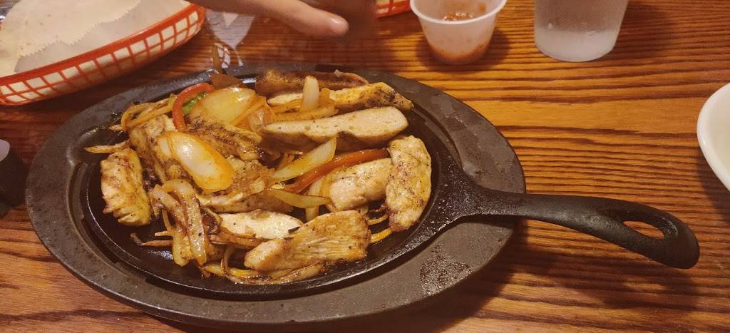 El Pacifico | restaurant | 920 Grand Ave, Grand Lake, CO 80447, USA | 9706279322 OR +1 970-627-9322