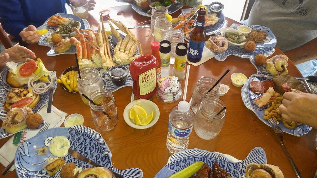 Aunt Catfishs On the River | restaurant | 4009 Halifax Dr, Port Orange, FL 32127, USA | 3867674768 OR +1 386-767-4768