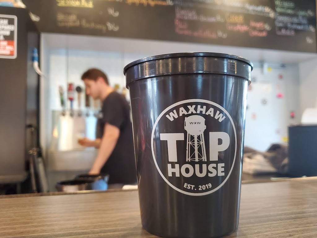 Waxhaw Tap House | restaurant | 110 McDonald St, Waxhaw, NC 28173, USA | 7042563955 OR +1 704-256-3955