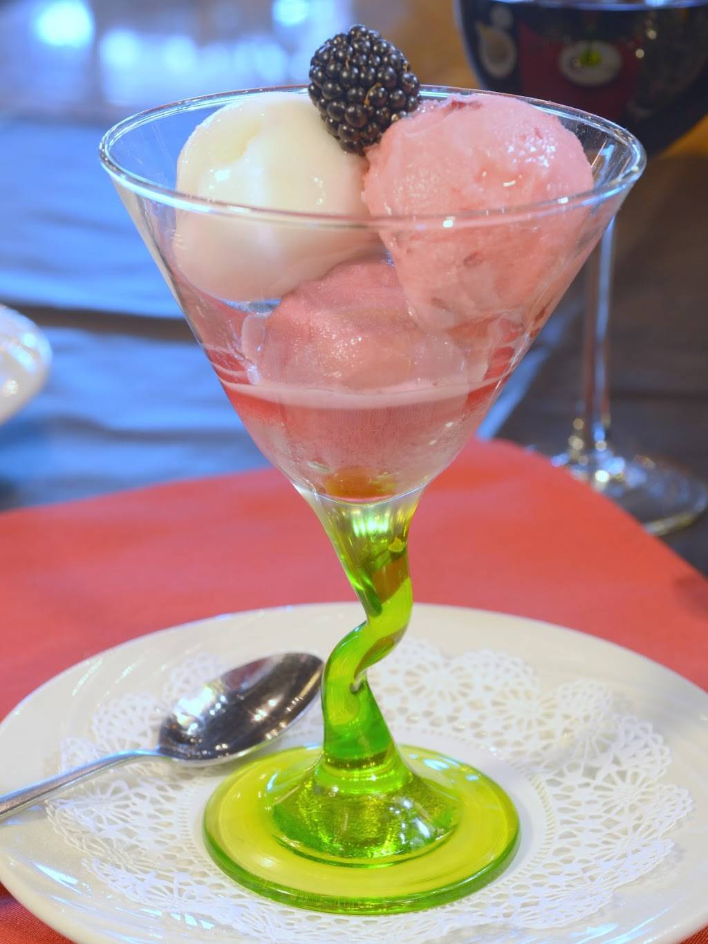 La Baguette French Bistro | restaurant | 4440 N Chestnut St, Colorado Springs, CO 80907, USA | 7195990686 OR +1 719-599-0686