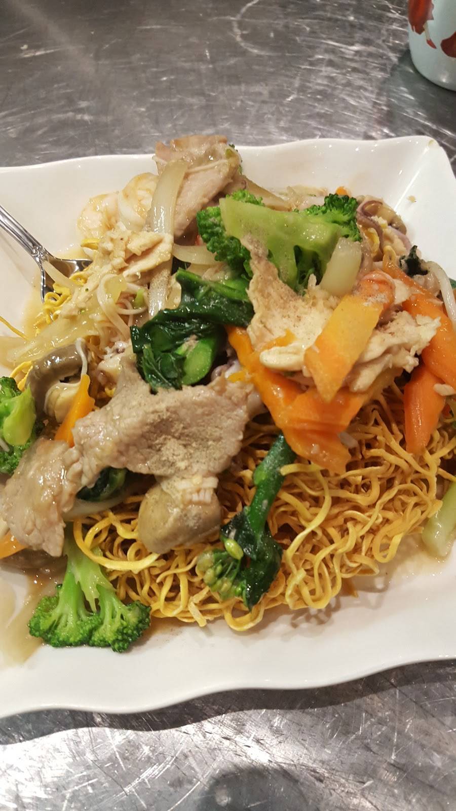 Thai Star Restaurant | restaurant | 961 Dyer Ave, Cranston, RI 02920, USA | 4019441361 OR +1 401-944-1361