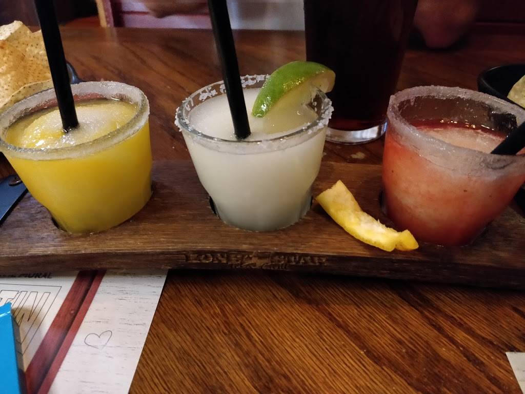 Lone Star Texas Grill | restaurant | 14 Martindale Crescent, Ancaster, ON L9K 1J9, Canada | 9056487147 OR +1 905-648-7147