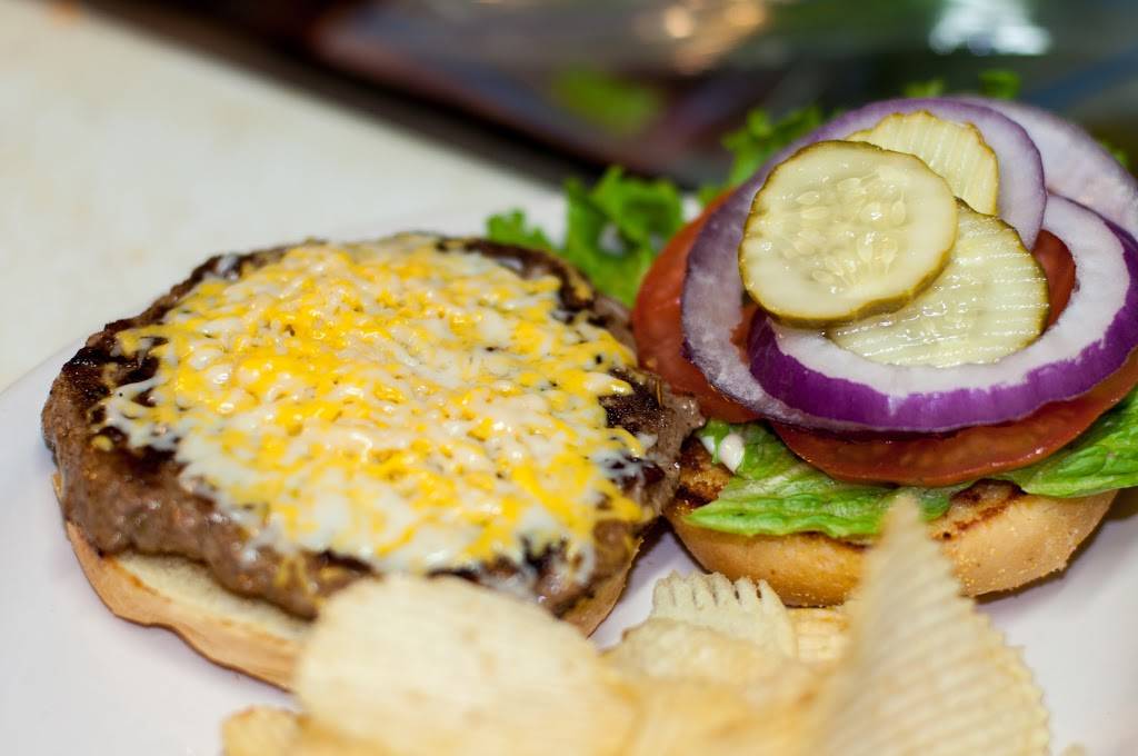 The Neighborhood Diner | restaurant | 1112 N Main St, Harrison, AR 72601, USA | 8707439493 OR +1 870-743-9493