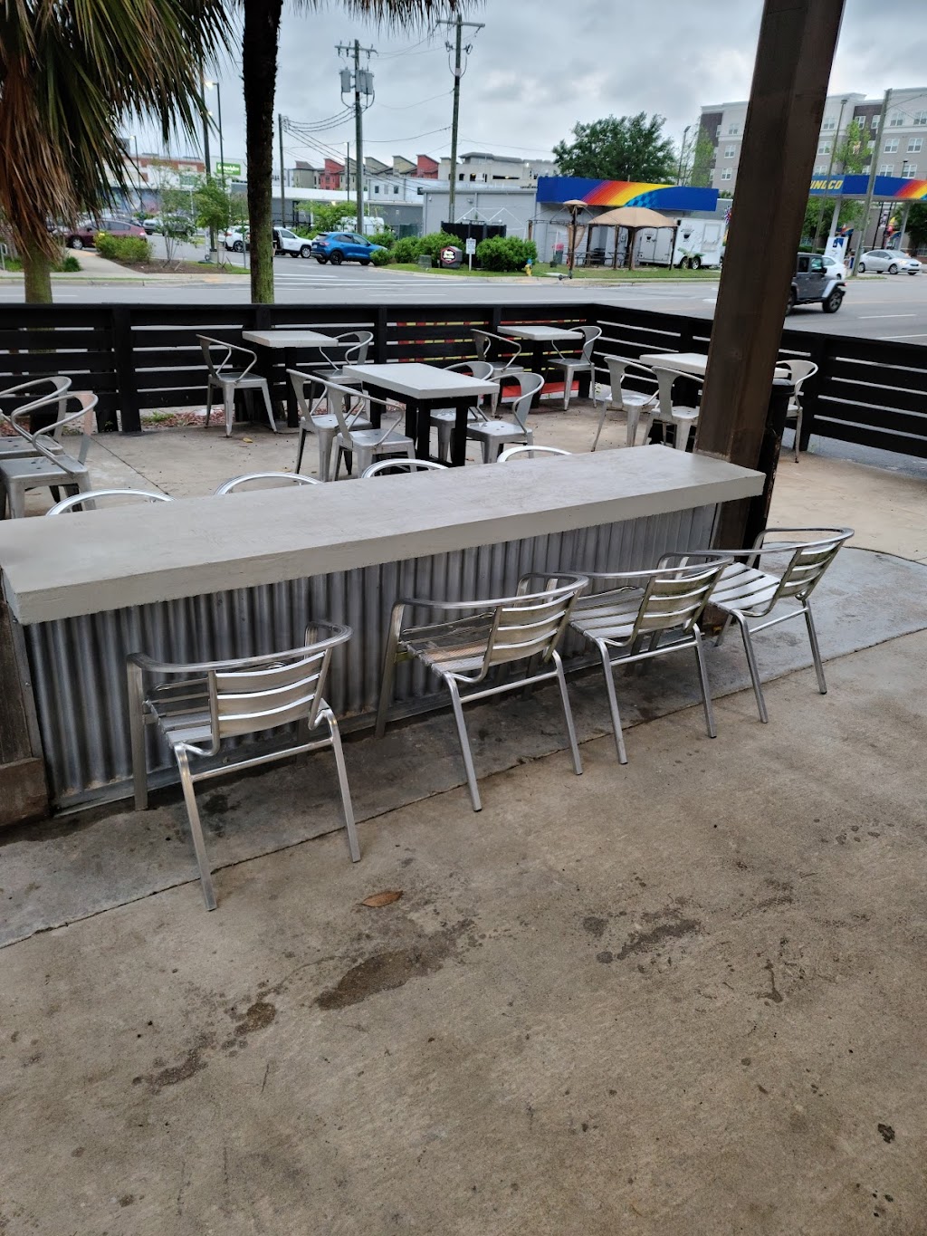 Robotos Tokyo Grill | restaurant | 825 Railroad Ave, Tallahassee, FL 32310, USA | 8509992700 OR +1 850-999-2700