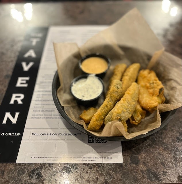 The Tavern Bar & Grille | restaurant | 15 E Chicago St, Quincy, MI 49082, USA | 5176392411 OR +1 517-639-2411