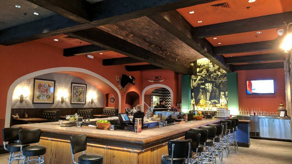 Uncle Julios Mexican From Scratch | restaurant | 14900 Potomac Town Pl, Woodbridge, VA 22191, USA | 7037637322 OR +1 703-763-7322