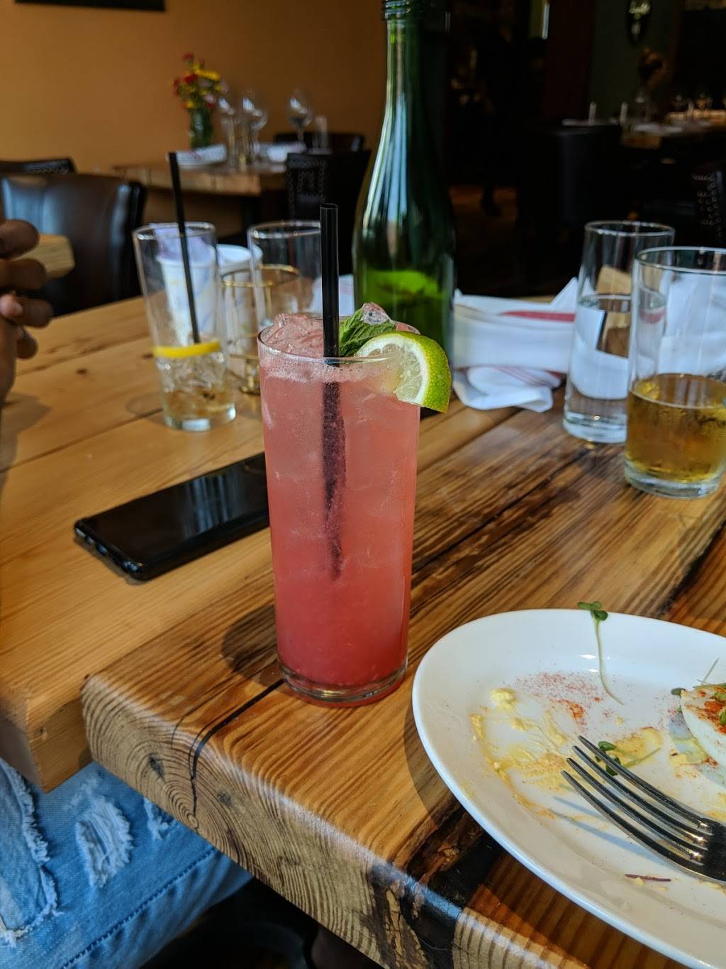 Bookers Restaurant & Bar | restaurant | 5021 Baltimore Ave, Philadelphia, PA 19143, USA | 2158830960 OR +1 215-883-0960