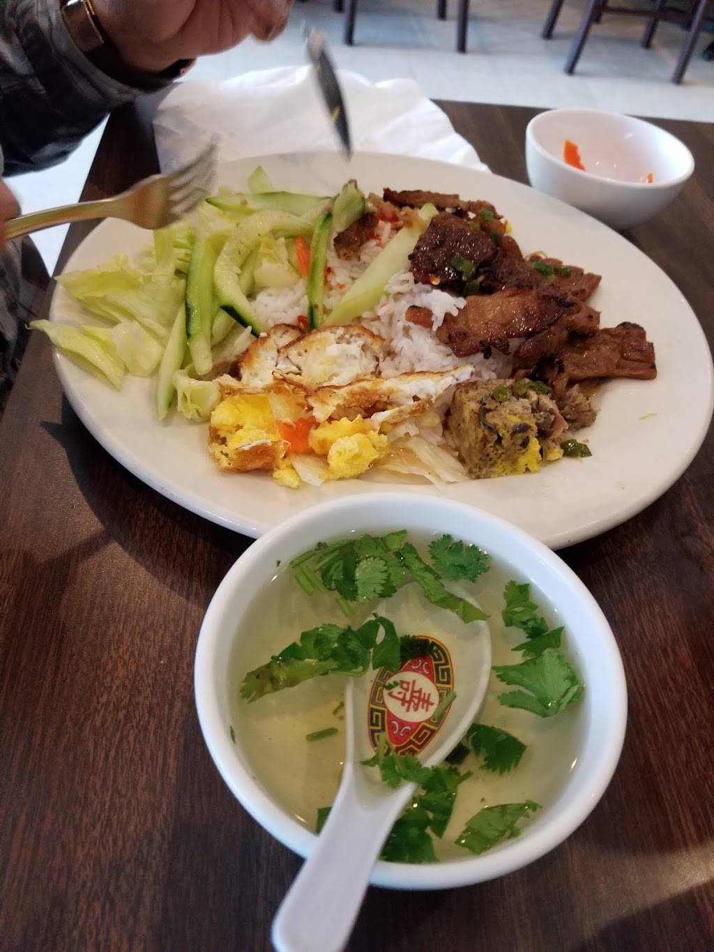 Cuu Long Quan | restaurant | 3063, 3724 Broadway St, Houston, TX 77017, USA | 7136410709 OR +1 713-641-0709