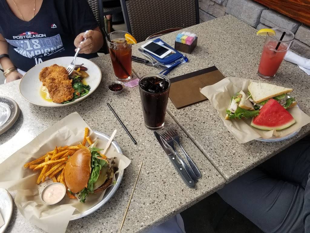 Lazy Dog Restaurant & Bar | restaurant | 3525 W Carson St, Torrance, CA 90503, USA | 3109216080 OR +1 310-921-6080