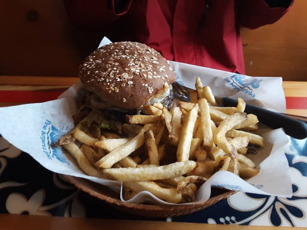 Islands Restaurant Simi Valley | restaurant | 1213 Simi Town Center Way, Simi Valley, CA 93065, USA | 8055770693 OR +1 805-577-0693