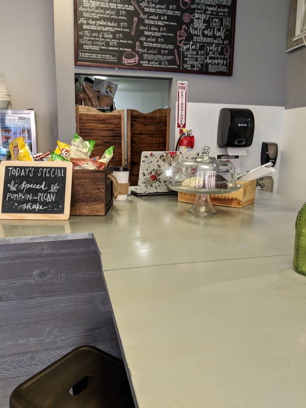 Bizarre The Coffee Bar | restaurant | 217 22nd St N, Birmingham, AL 35203, USA | 2055387100 OR +1 205-538-7100