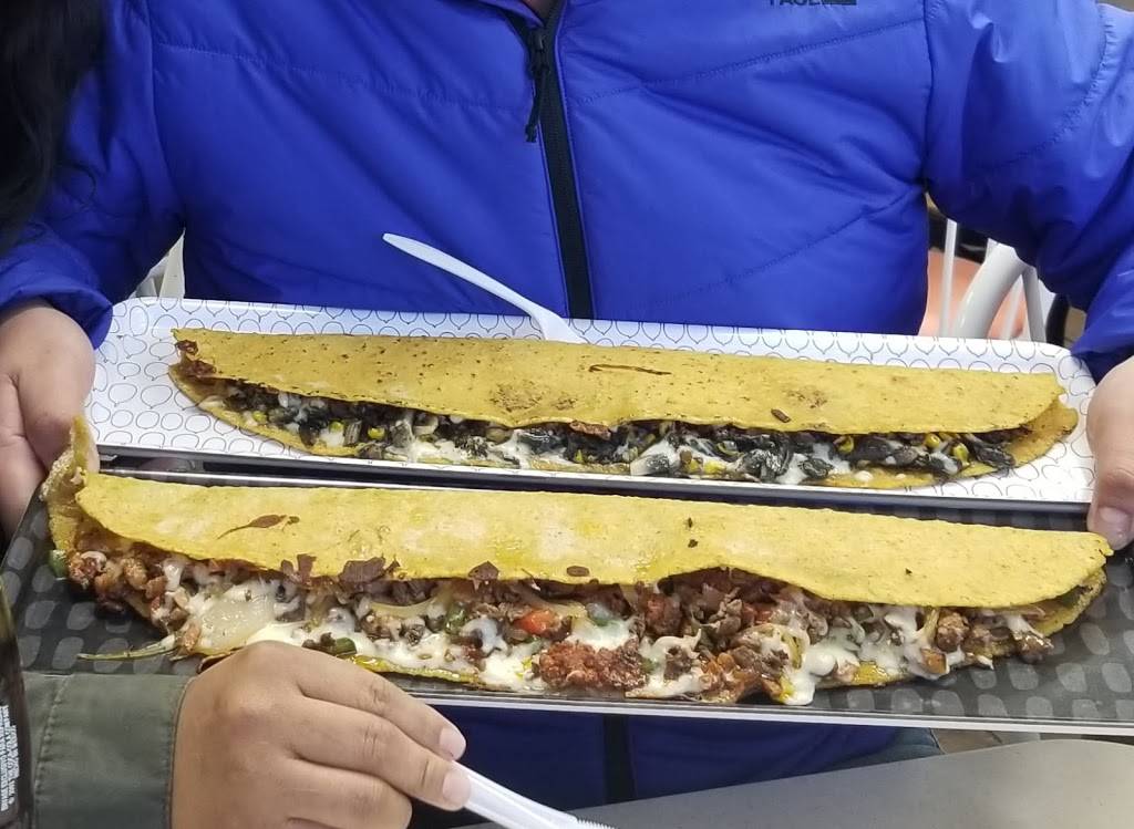 Las originales cemitas poblanas | meal takeaway | 305 E Galena Blvd, Aurora, IL 60505, USA | 6309438614 OR +1 630-943-8614