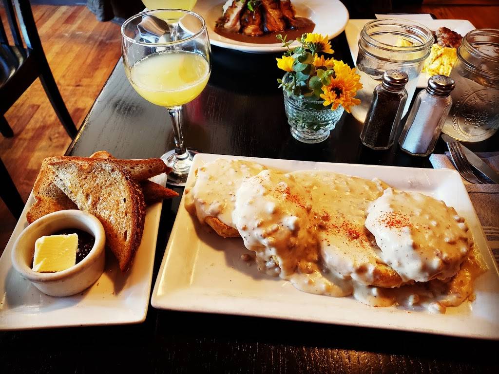 The Farmhouse | restaurant | 300 Delaware St, Kansas City, MO 64105, USA | 8165696032 OR +1 816-569-6032