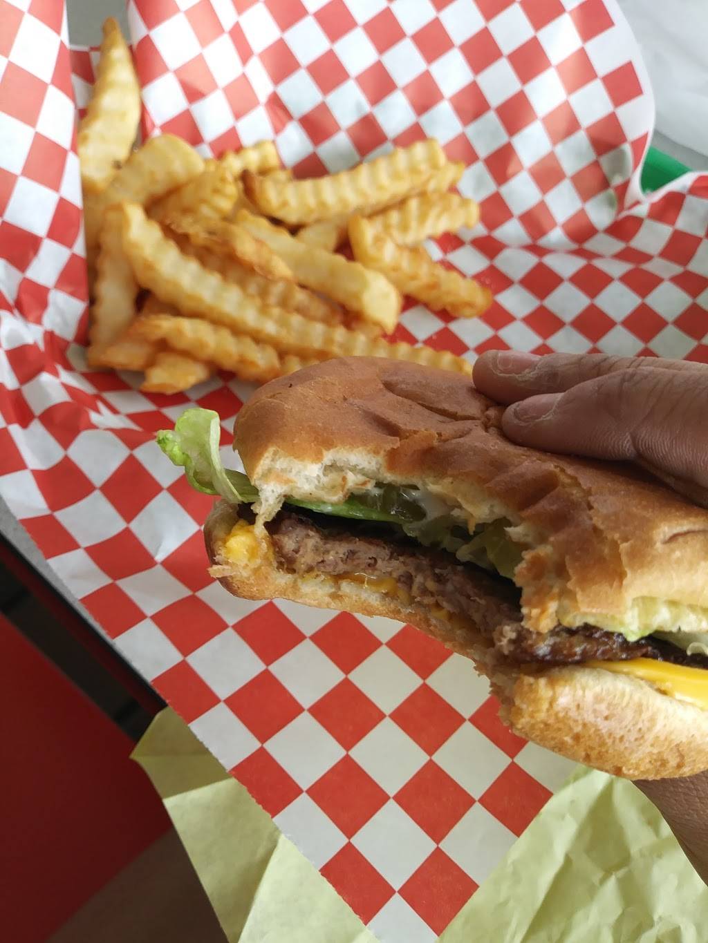 Burger Box | restaurant | 5609 Crowley Rd, Fort Worth, TX 76134, USA | 8172934499 OR +1 817-293-4499