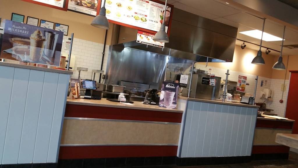 Wayback Burgers | restaurant | 893 E Main St, Meriden, CT 06450, USA | 2034402445 OR +1 203-440-2445