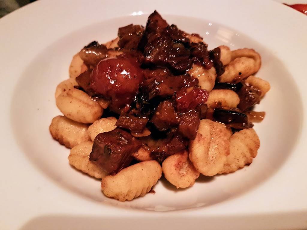 Waterline | restaurant | 296 State St, Boston, MA 02109, USA | 6172273838 OR +1 617-227-3838