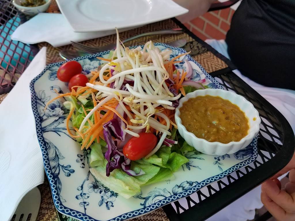 Lamoons Thai Restaurant | restaurant | 64 Market St, Clifton, NJ 07012, USA | 9739286777 OR +1 973-928-6777