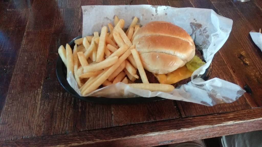 Tilleys Tavern | restaurant | 303 E Main St, Mt Olive, IL 62069, USA | 2179992279 OR +1 217-999-2279