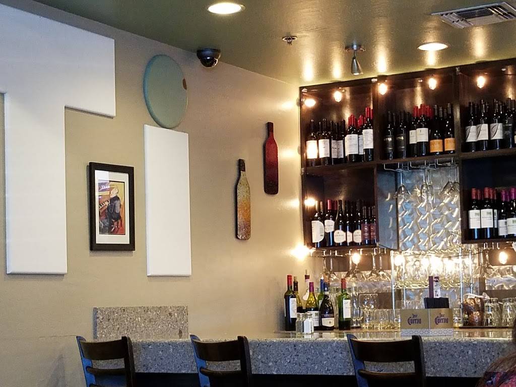 Twisted Italian | restaurant | 9940 W Happy Valley Pkwy #1080, Peoria, AZ 85383, USA | 6235374000 OR +1 623-537-4000